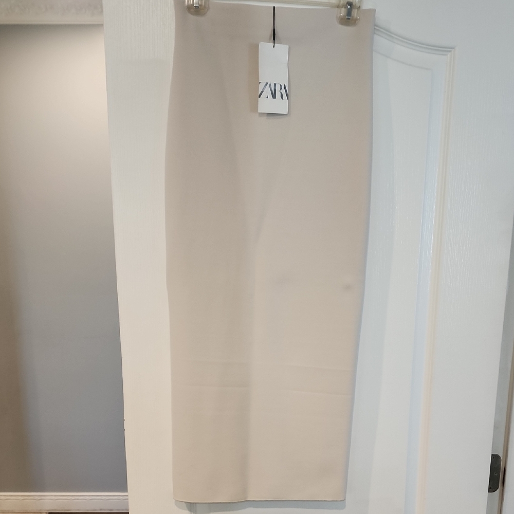Zara Beige Pencil Skirt